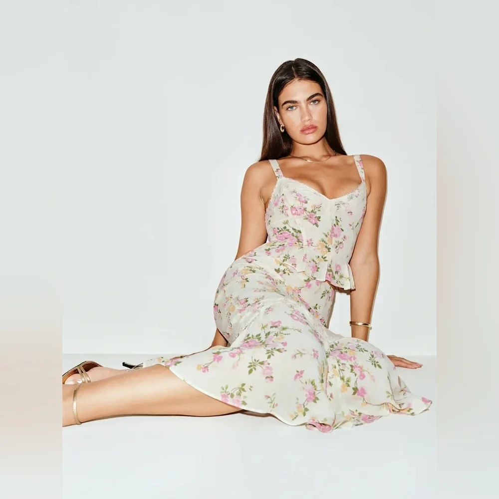 Reformation Sarita Set in Posy Sz4 - Picture 2 of 16